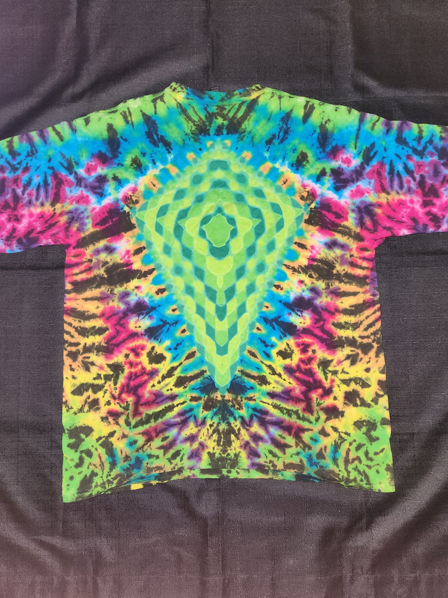 2XL Leaf and Honeycomb Kite Scrunch